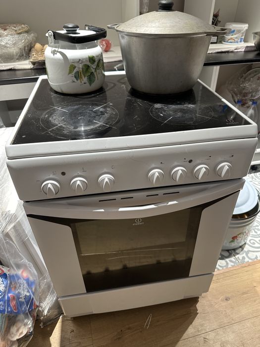 Электрическая плита