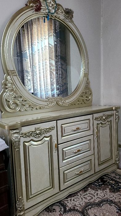 Спалний гарнитур