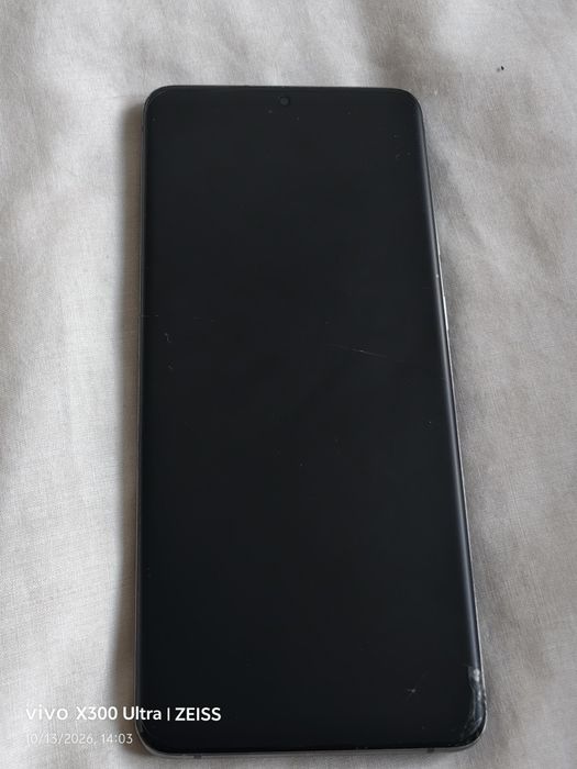 Samsung s20 plus 8/128 без крышки