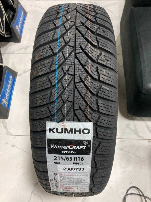 Kumho Wintercraft WP 215/65R16 Зимние. Корея