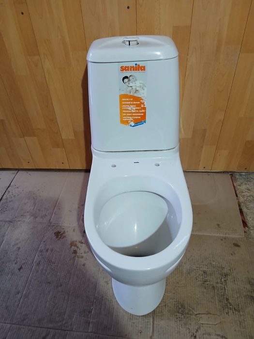 Продам унитаз в хорошем состоянии