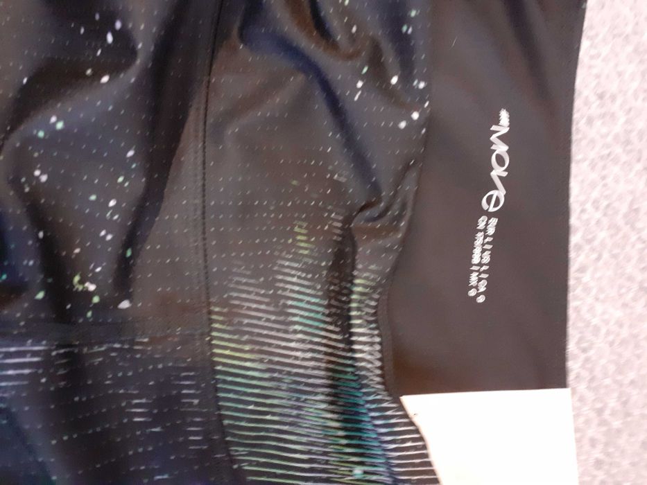 Pantaloni sport noi H&M