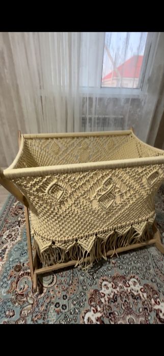 Бесік качеля өз қолыммен тоқылған