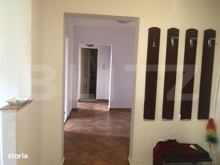 Apartament 3 camere decomandat , 70 mp. , bloc cu lift , zona M15