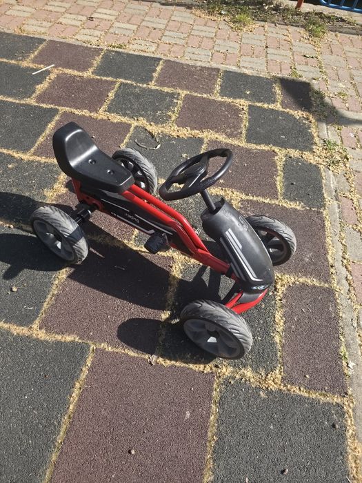 Детски картинг с педали