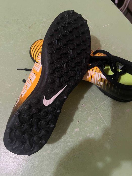 Бутсы мужские для жёстких покрытий NIKE MERCURIALX