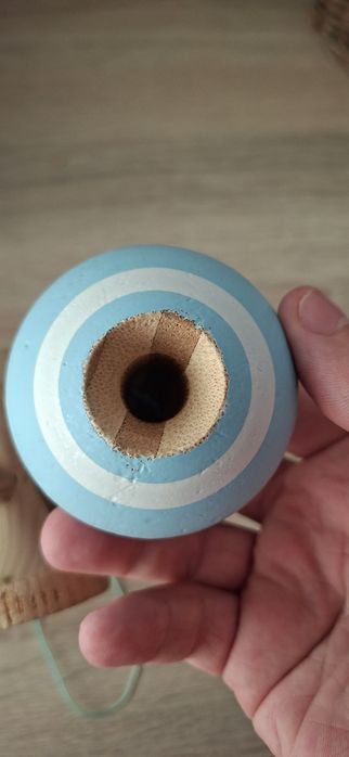 Kendama lotus fly
