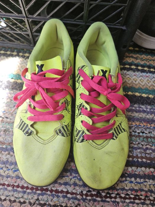 Детски Футболни Обувки