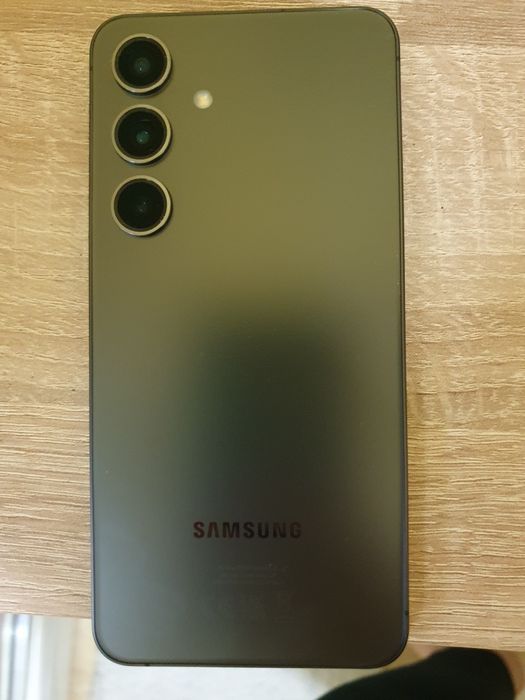 Samsung S24 256GB black с гаранция