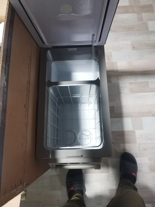 хладилна чанта с компресор ,кемпер, каравана 55 литра