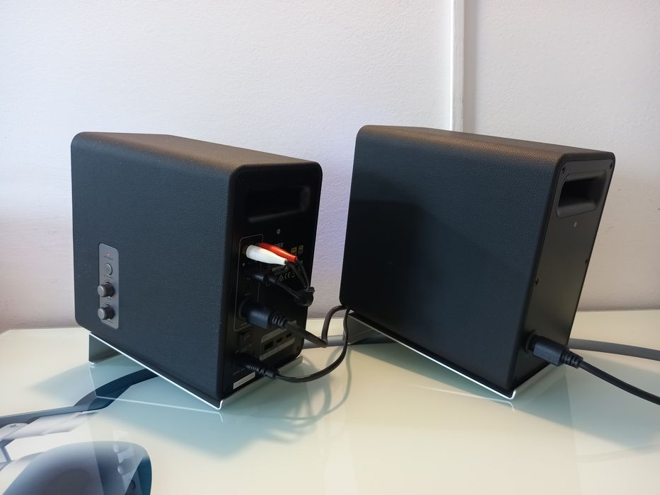 Boxe Edifier QR65 Bluetooth – ca noi, cu iluminare RGB ambientala