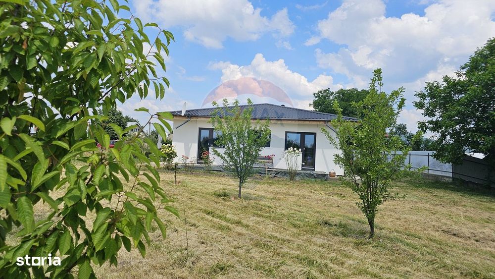 Casă / Vilă cu 5 camere de vânzare