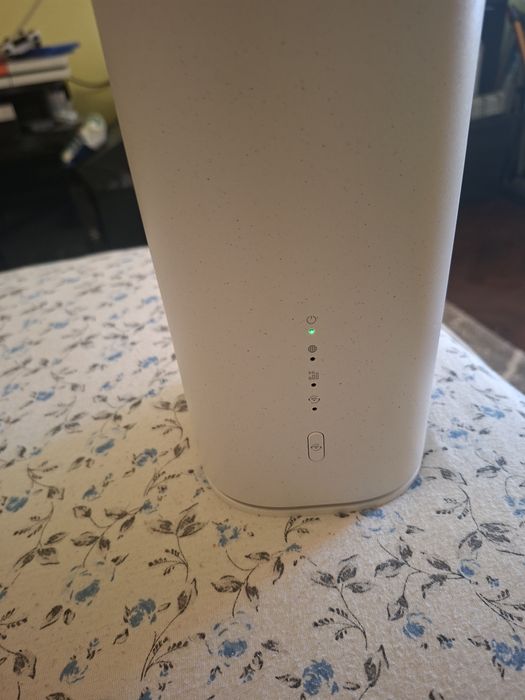 ZYXEL 5G NR Indoor Router cu Sim CPE WIFI 7 Model NR5307