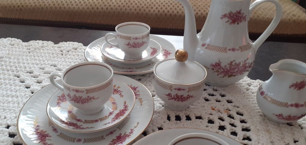 Порцеланов сервиз