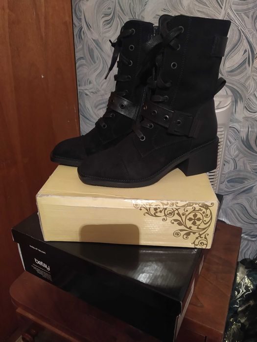 Дамски боти на Fashion Days 38 номер