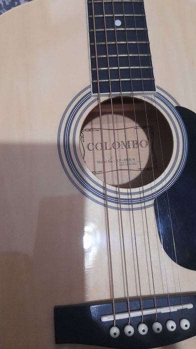 Гитара акустическая