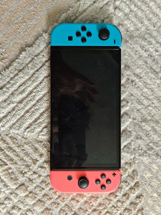 Продаю Нинтендо свич