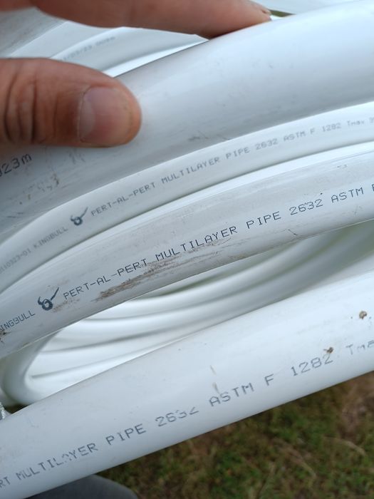 Металлопластиковый шланг