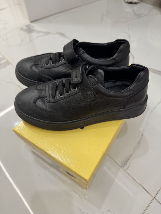 Кожаные кеды 34 размер