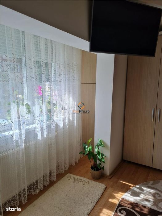 Decomandat Parter Inalt Zona Lipovei