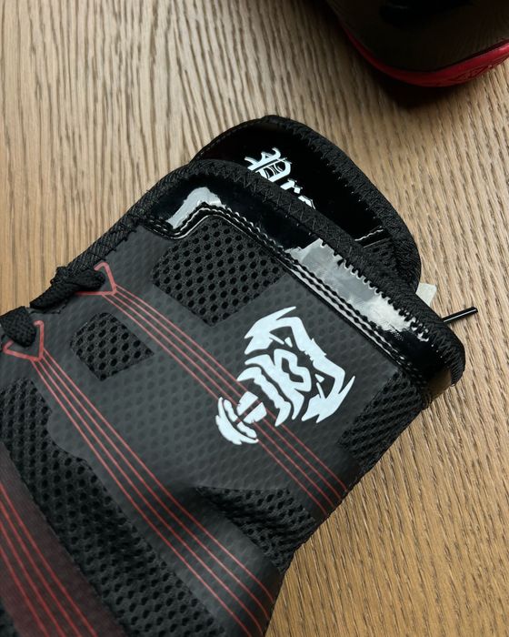 боксерка горила