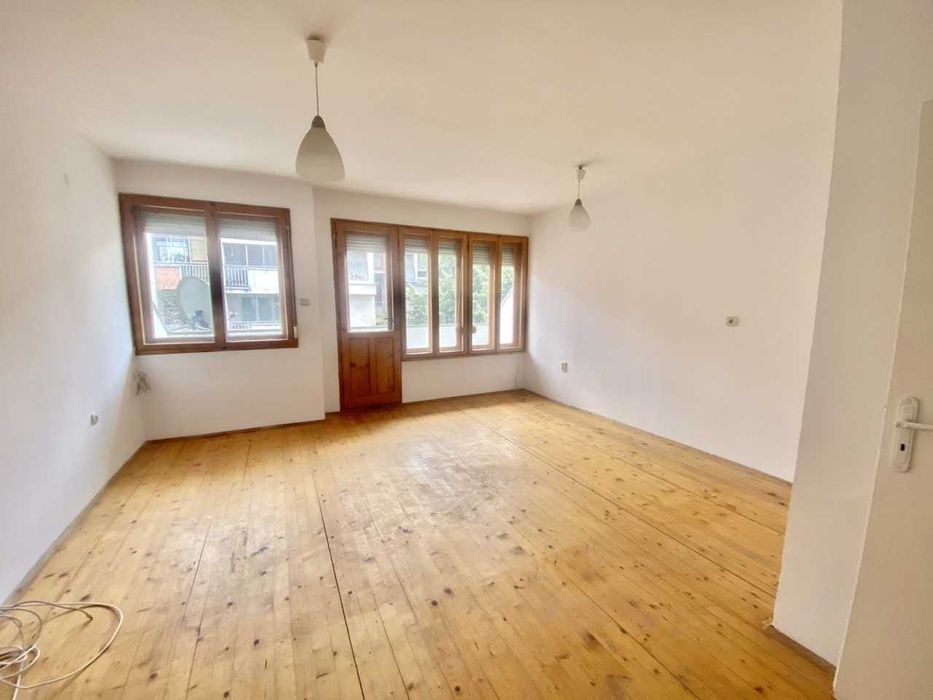 Продава се Двустаен апартамент в Пловдив, Център - 58 кв.м за 1466 €/кв.м - Снимка #7