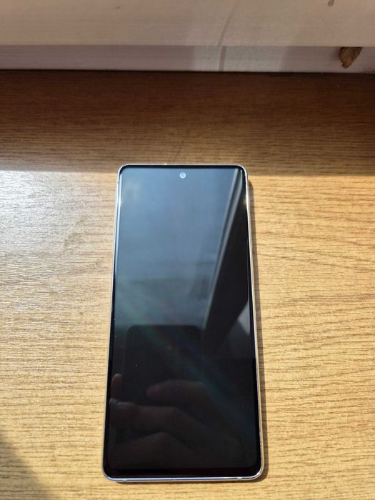 Продам Samsung Galaxy S20 FE