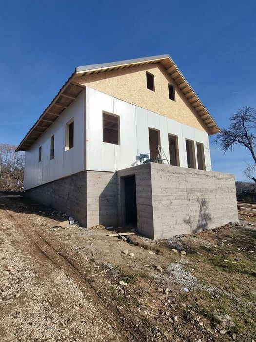 Case din structură metalică sunt cunoscute pentru avantajele sale, pre