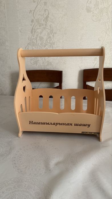 Продам корзину для подарка бокса детский одежды