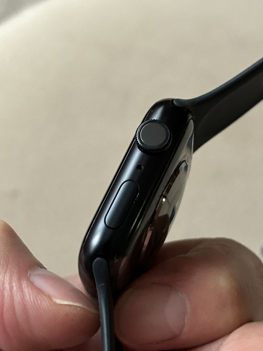 Apple Watch 8    45 mm