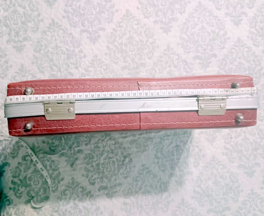 Ретро Дипломатическо Куфарче „Винтидж Класика“ – Отлично състояние!