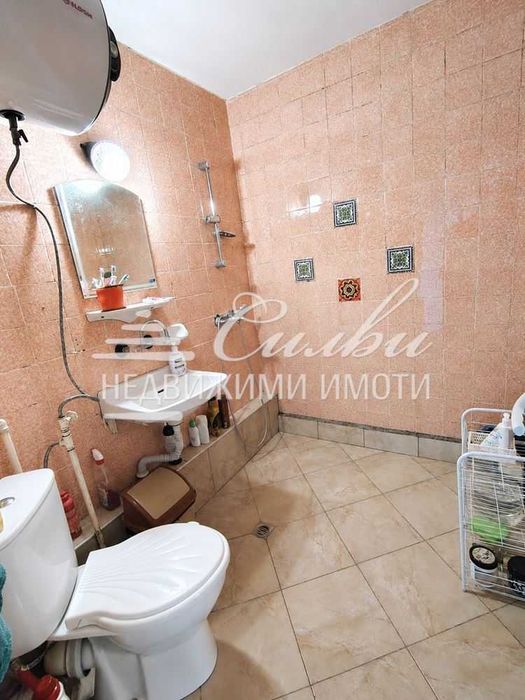 Продава се Двустаен апартамент в Шумен, Еверест - 62 кв.м за 1210 €/кв.м - Снимка #5