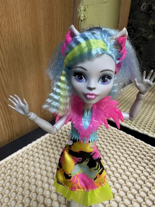 Продам куклу монстр хай!