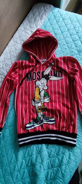 Худи Love Moschino