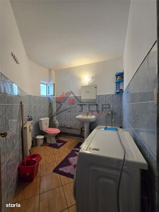 Piata Alexandru - Milcov, 2 camere decomandat cu 2 balcoane, liber