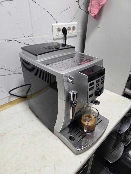 Espressor Automat DeLonghi Magnifica S ECAM 25.120 Aparat Cafea Boabe
