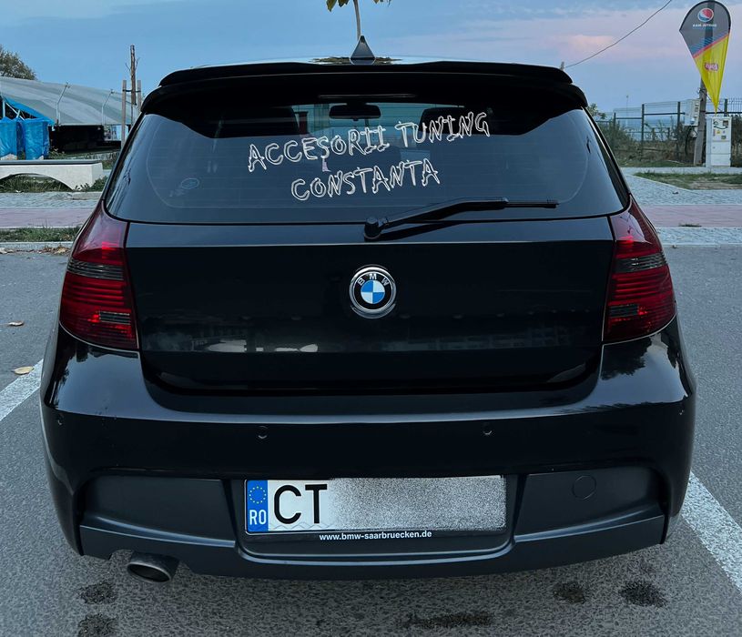 Eleron Universal 99/100cm Negru Lucios Golf Passat Leon A4 E87 F20