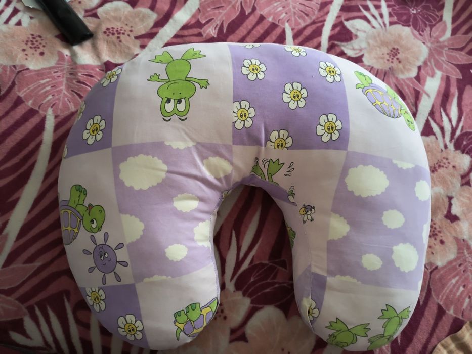 Vând pernă pentru alăptat