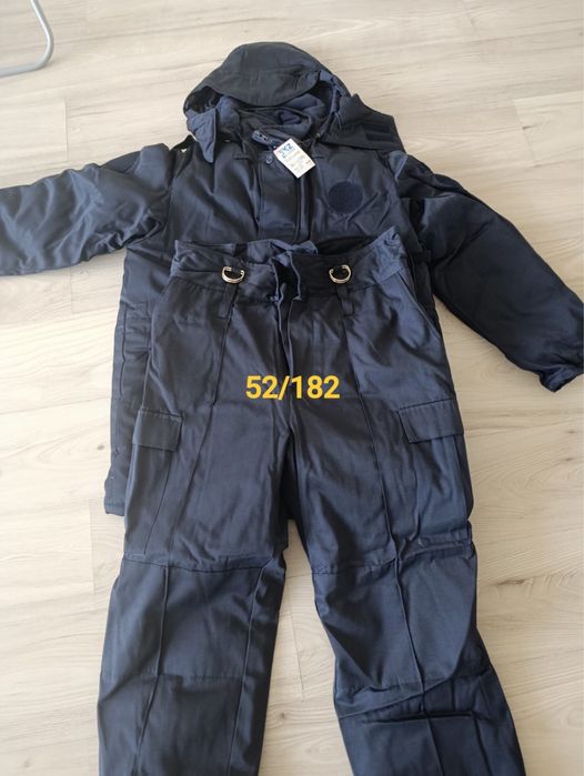 Продаются бушлаты хорошего качества, очень теплые и легкие.