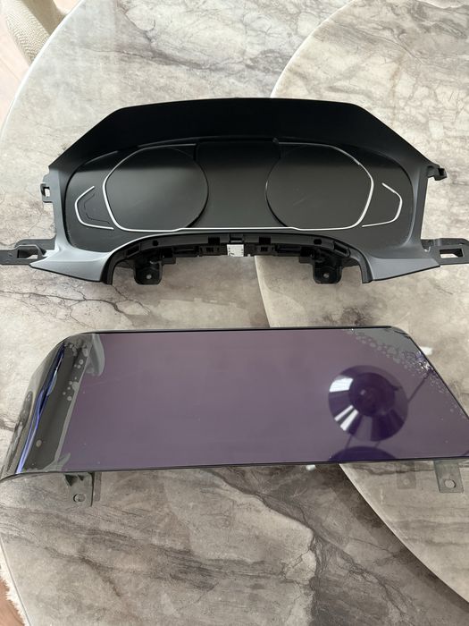 BMW 4 series G22 дигитален дисплей навигация километраж табло