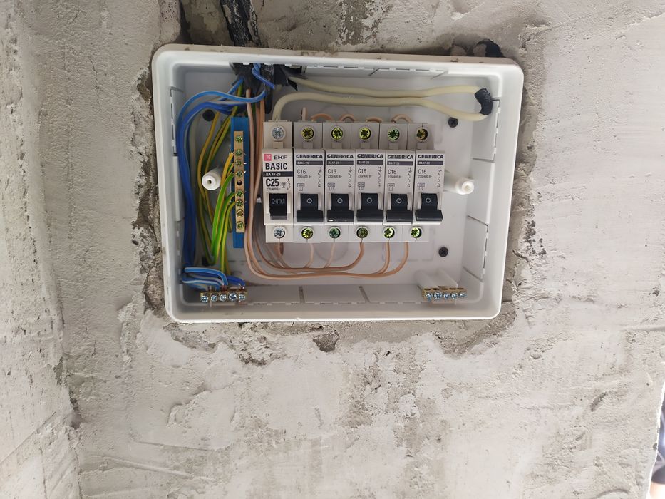 Электрик қызметі