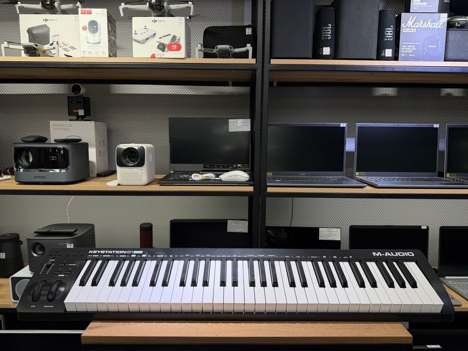 MIDI клавиатура M-Audio KeyStation 61, MK3 черный, 2193/А10