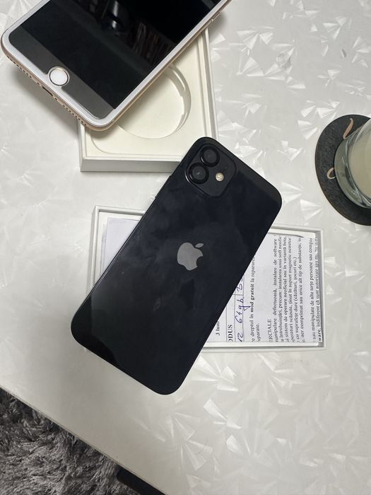 Vand iphone 12 si 7plus