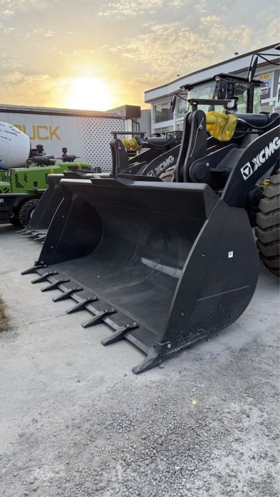 Pagurchik Xcmg LW300FN rechak