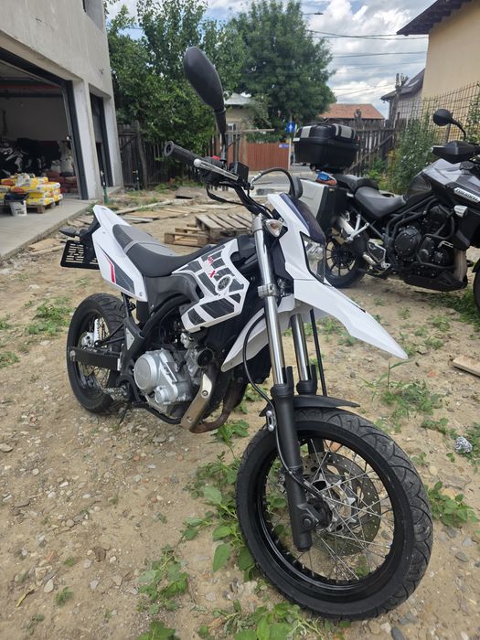 A1 16ani. YAMAHA Wr125 X 2015 Garantie. Motocicleta supermoto