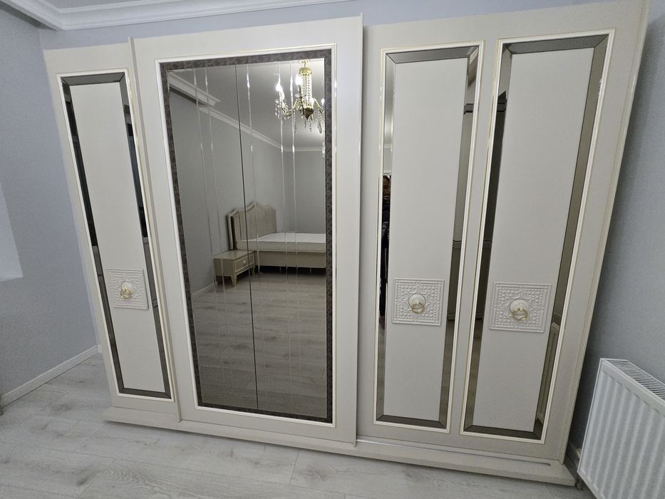 Спальный гарнитур очень хорошего качество