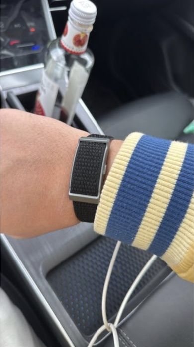 Фитнес браслет Move