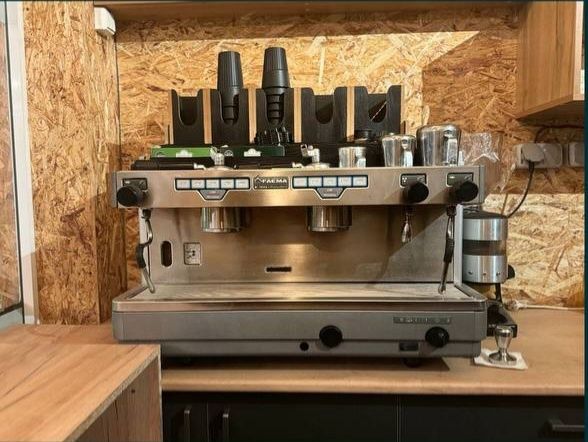 Кофемашина сотилади