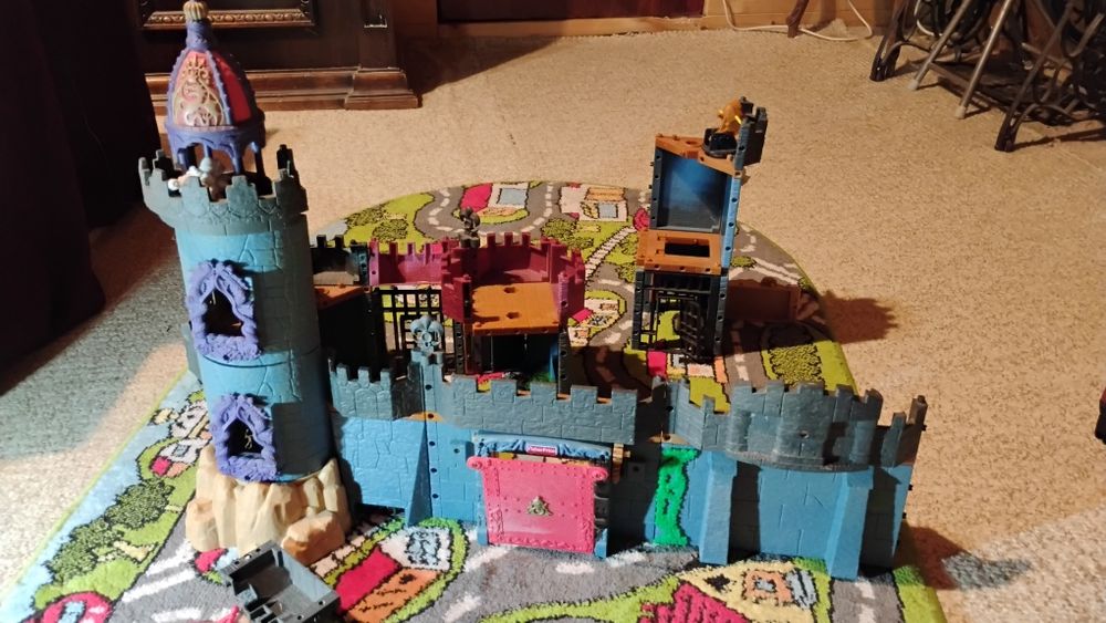 Castel Fisherprice
