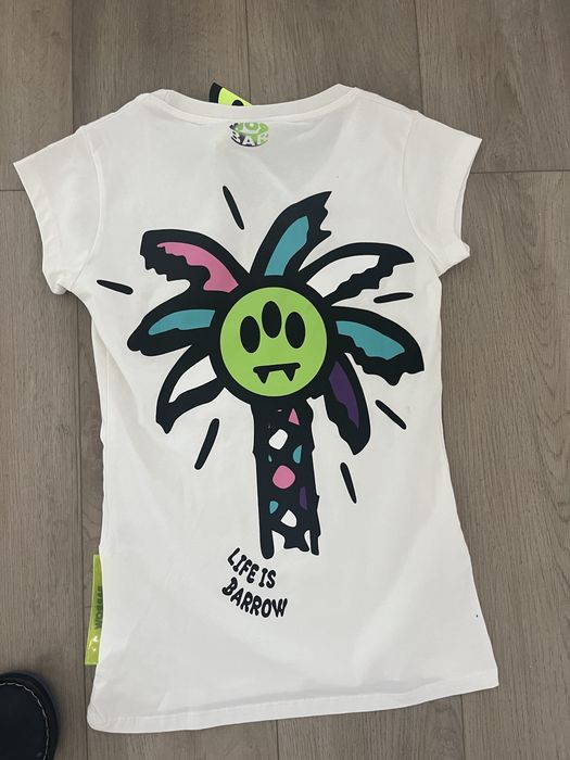 Tricou S Barrow
